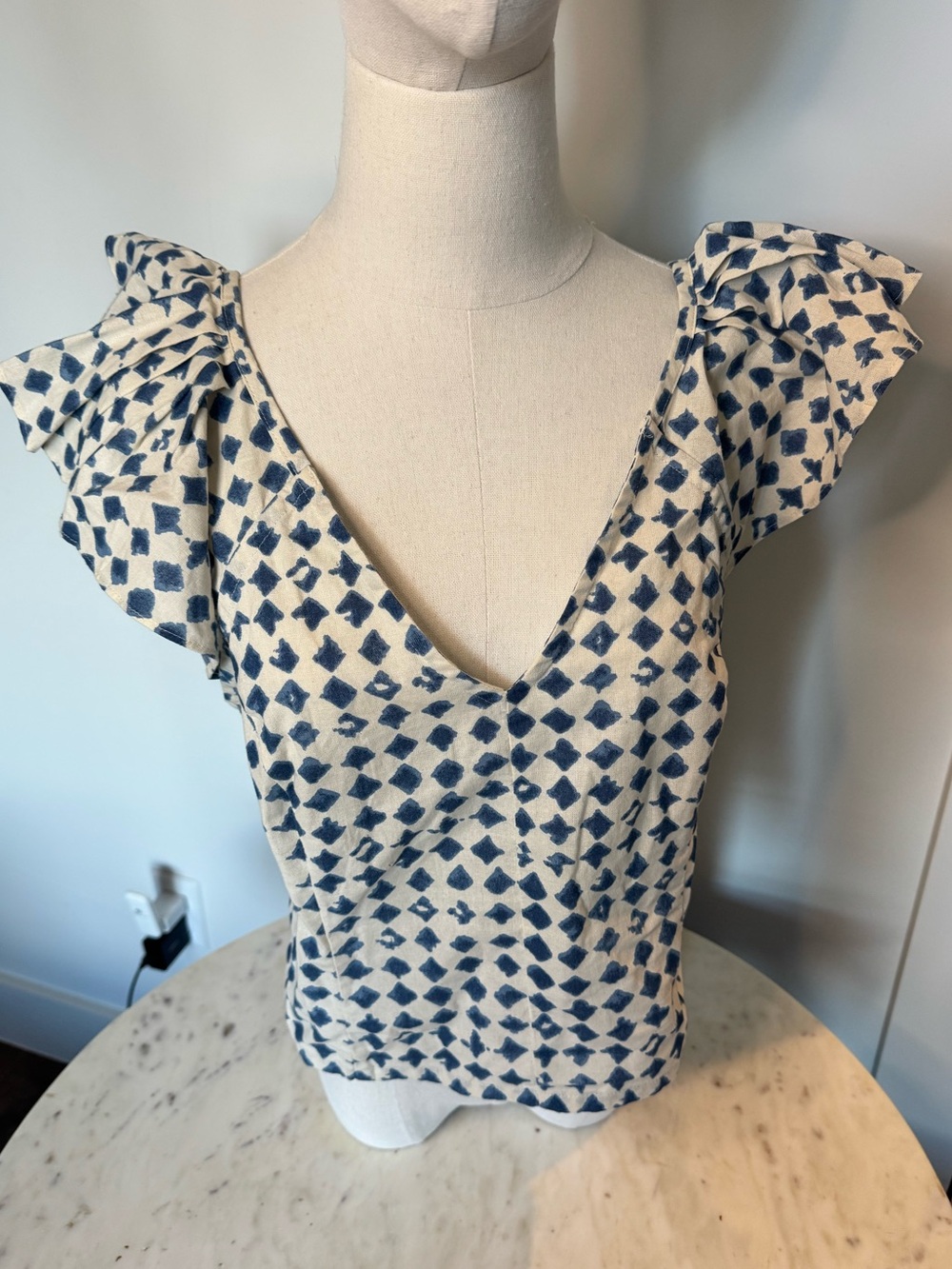 Madewell vneck Ruffle Sleeve Printed Tank - Blue and Cream